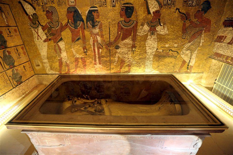 valley-of-the-kings-king-tut-tomb day tour