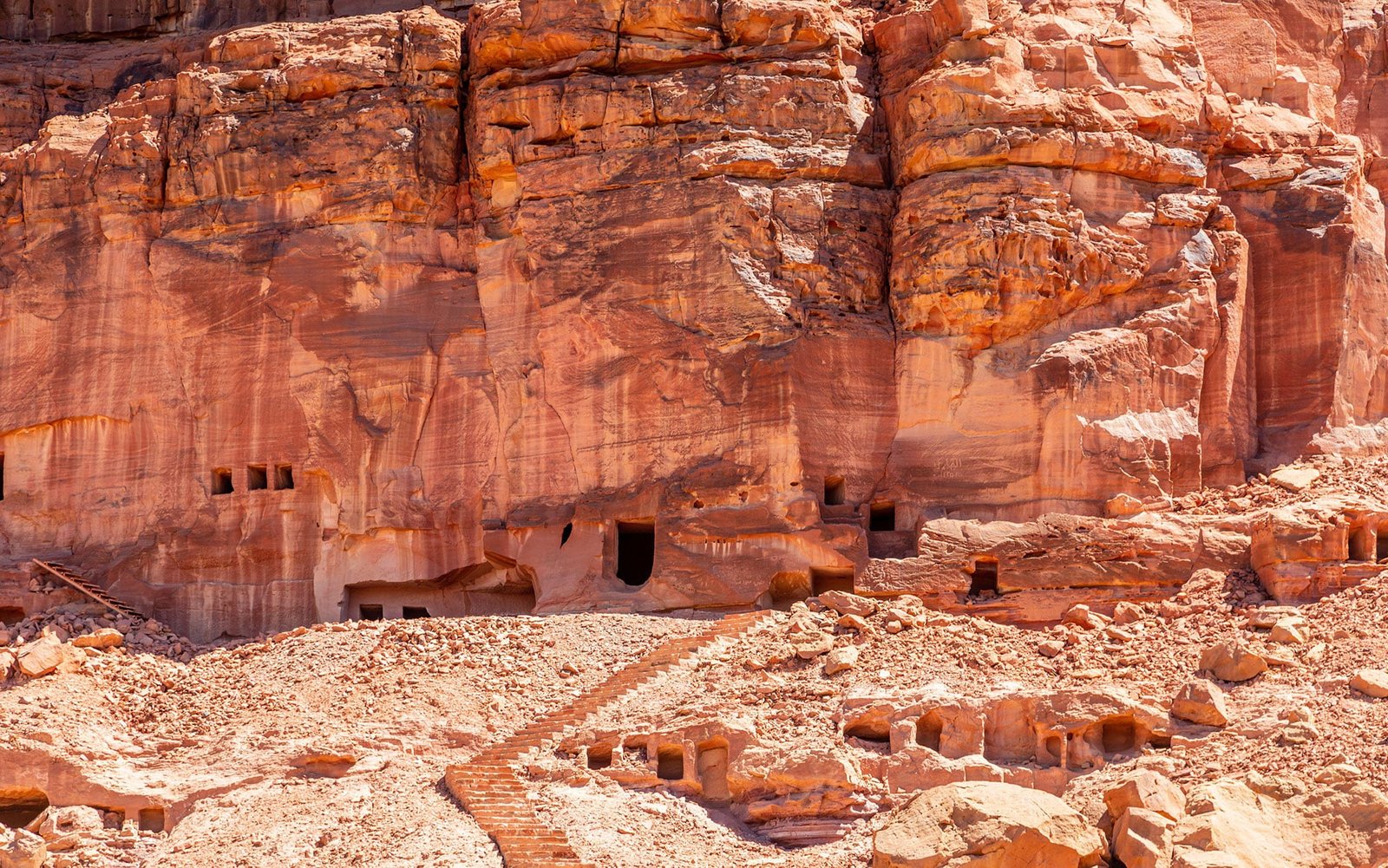 Unforgettable Egypt to Saudi Arabia Grand Journey Nile Cruise, Cairo, Riyadh & AlUla – 13 Days - allroyalegypt