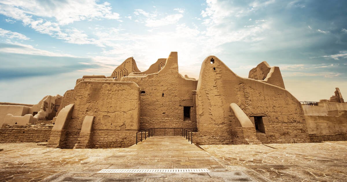 Unforgettable Egypt to Saudi Arabia Grand Journey Nile Cruise, Cairo, Riyadh & AlUla – 13 Days - allroyalegypt