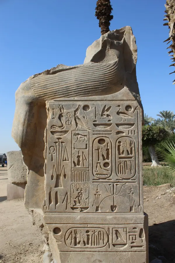 tour Saqqara e Menfi di Mezza Giornata
